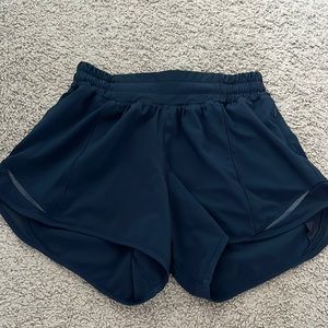 lululemon hotty hot low rise 4” shorts, navy blue, size 4